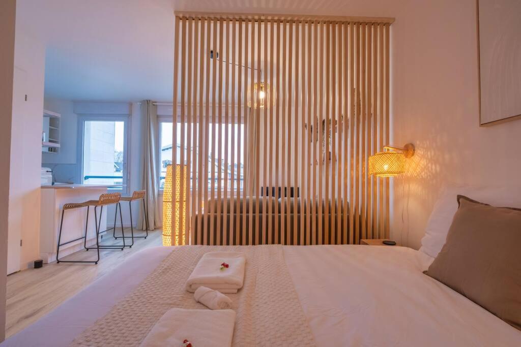 Appartement Le Jeroboam à Reims Extérieur photo